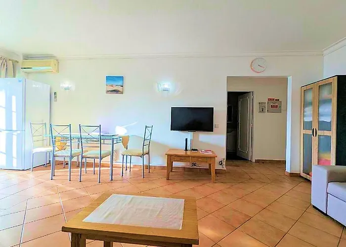 Apartment Viladplaza By Johnvillas