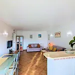 Viladplaza By Johnvillas